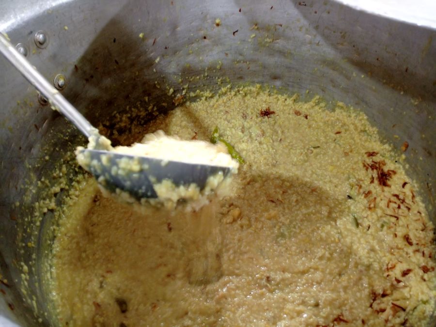 যুগ যুগ ধরে সিলেটিদের ইফতারে জনপ্রিয় পাতলা খিচুড়ি